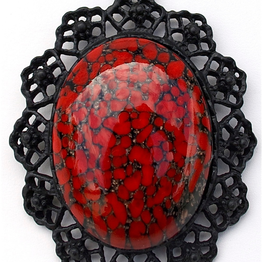 GASOLINE GLAMOUR RED MATRIX NECKLACE
